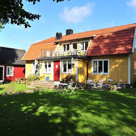 Stf Hagaby/Lantgarden Hostel Löttorp Buitenkant foto