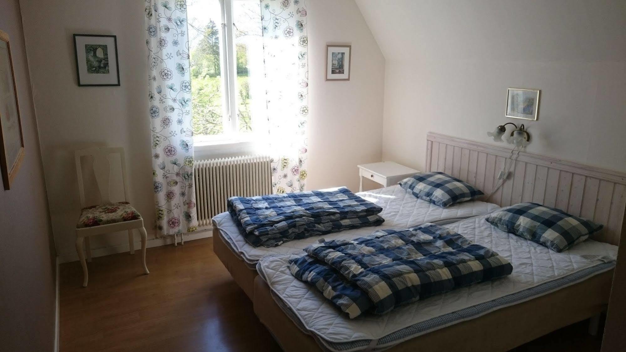 Stf Hagaby/Lantgarden Hostel Löttorp Buitenkant foto