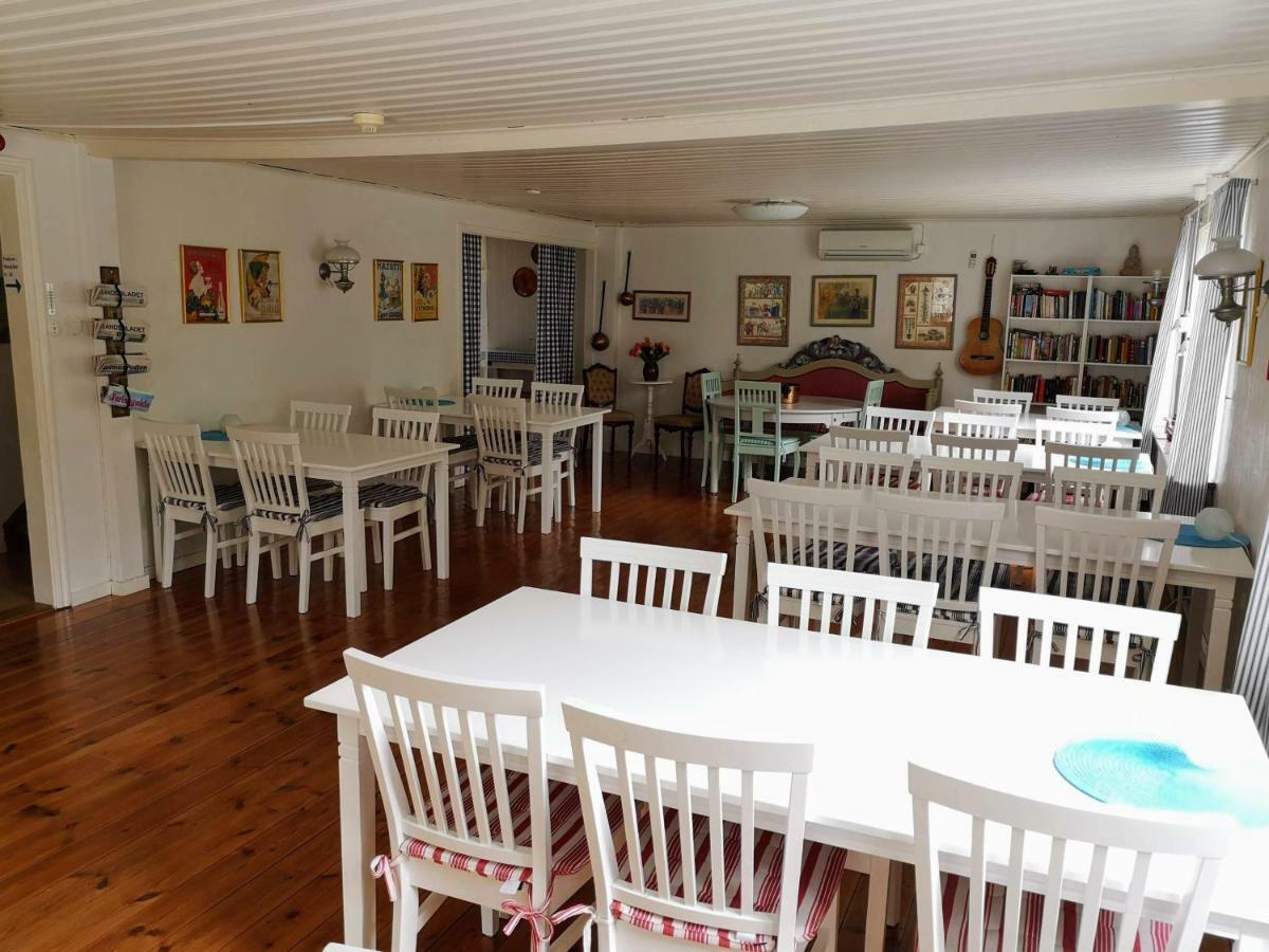 Stf Hagaby/Lantgarden Hostel Löttorp Buitenkant foto