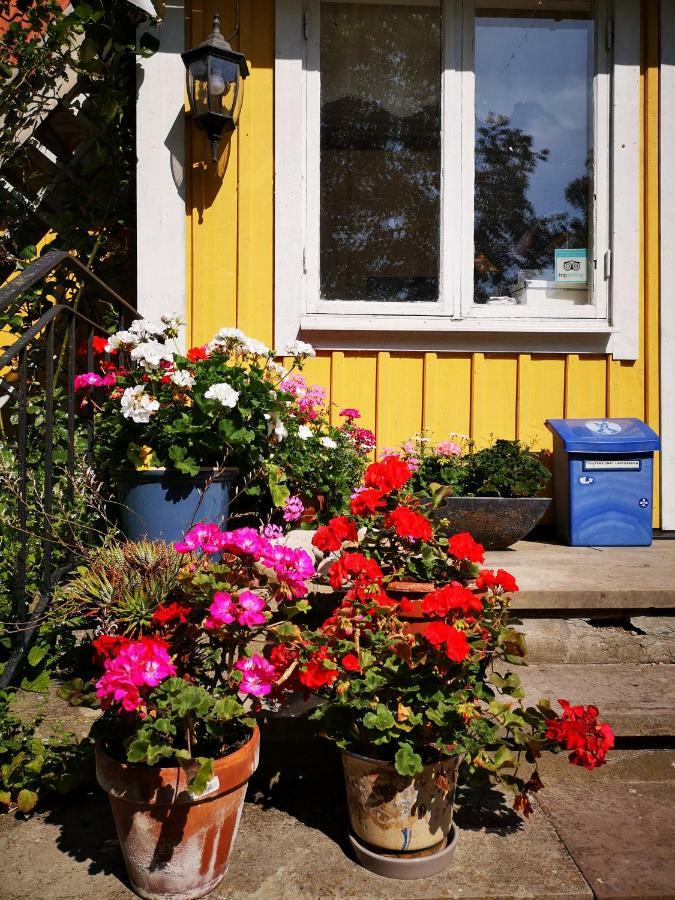 Stf Hagaby/Lantgarden Hostel Löttorp Buitenkant foto