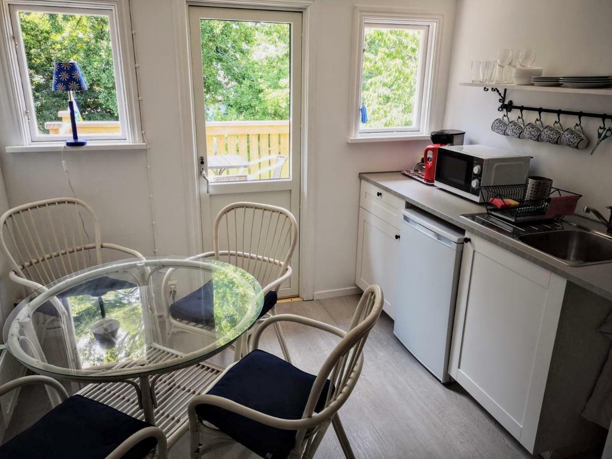Stf Hagaby/Lantgarden Hostel Löttorp Buitenkant foto